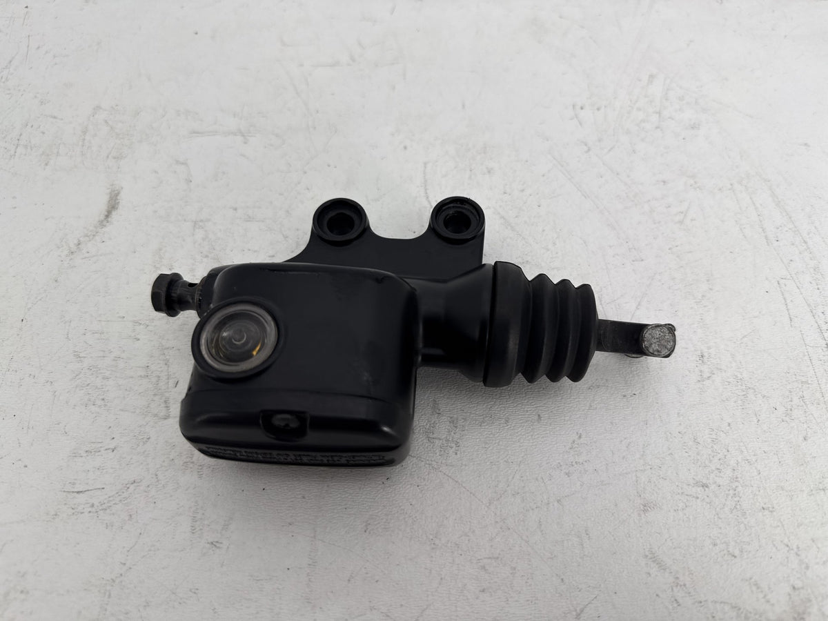 2013 Harley Street Glide Touring FLHX OEM Rear Brake Master Cylinder Reservoir