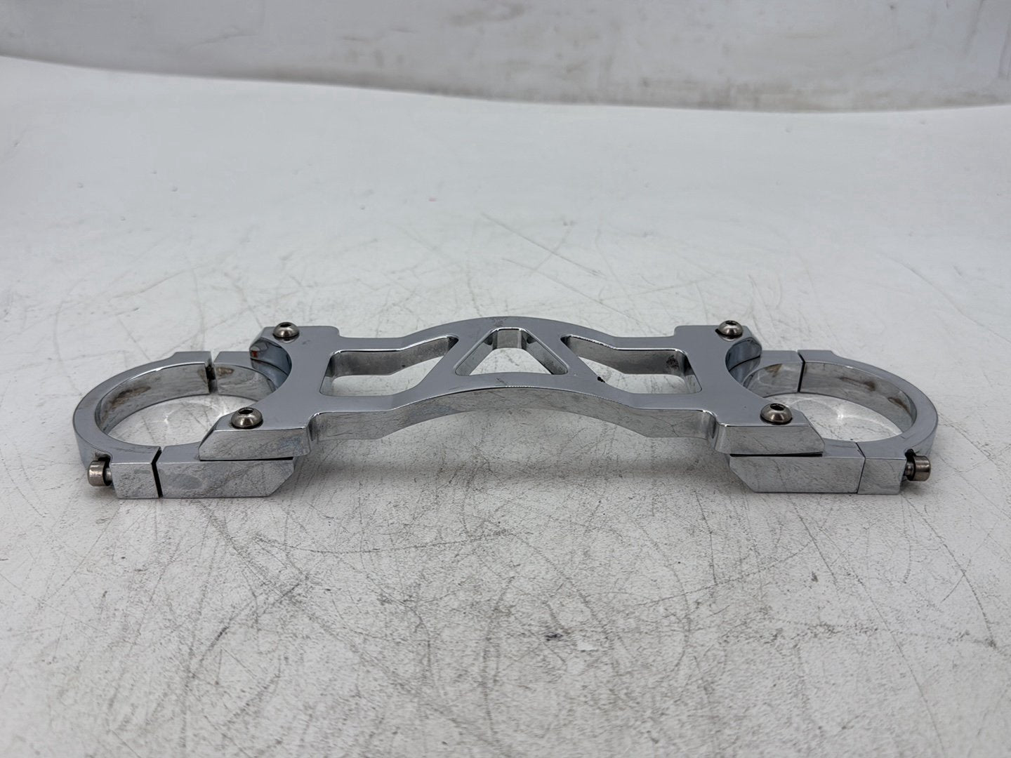 2000 Harley Dyna FXDWG Wide Glide OEM Front Fork Bracket Cover 45685-93