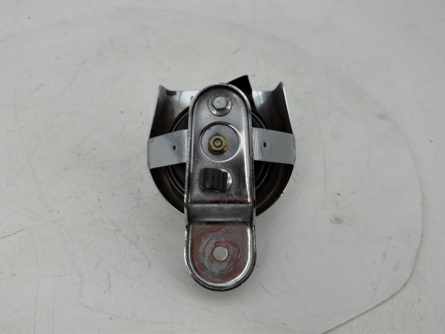 2007 - 2017 Harley-Davidson Dyna Super Glide Custom Horn Signal Klaxon Chrome Cover 69012-93B