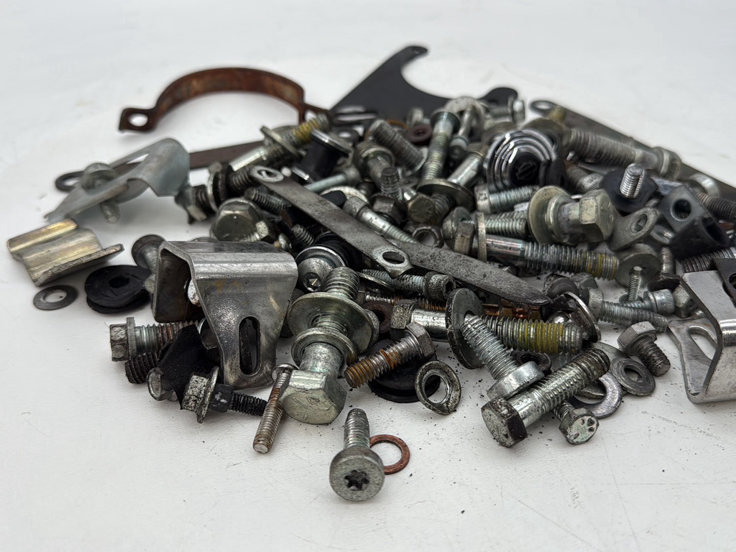 2005 Harley Touring FLHRCI Road King Classic OEM Hardware Bolts Nuts & Brackets