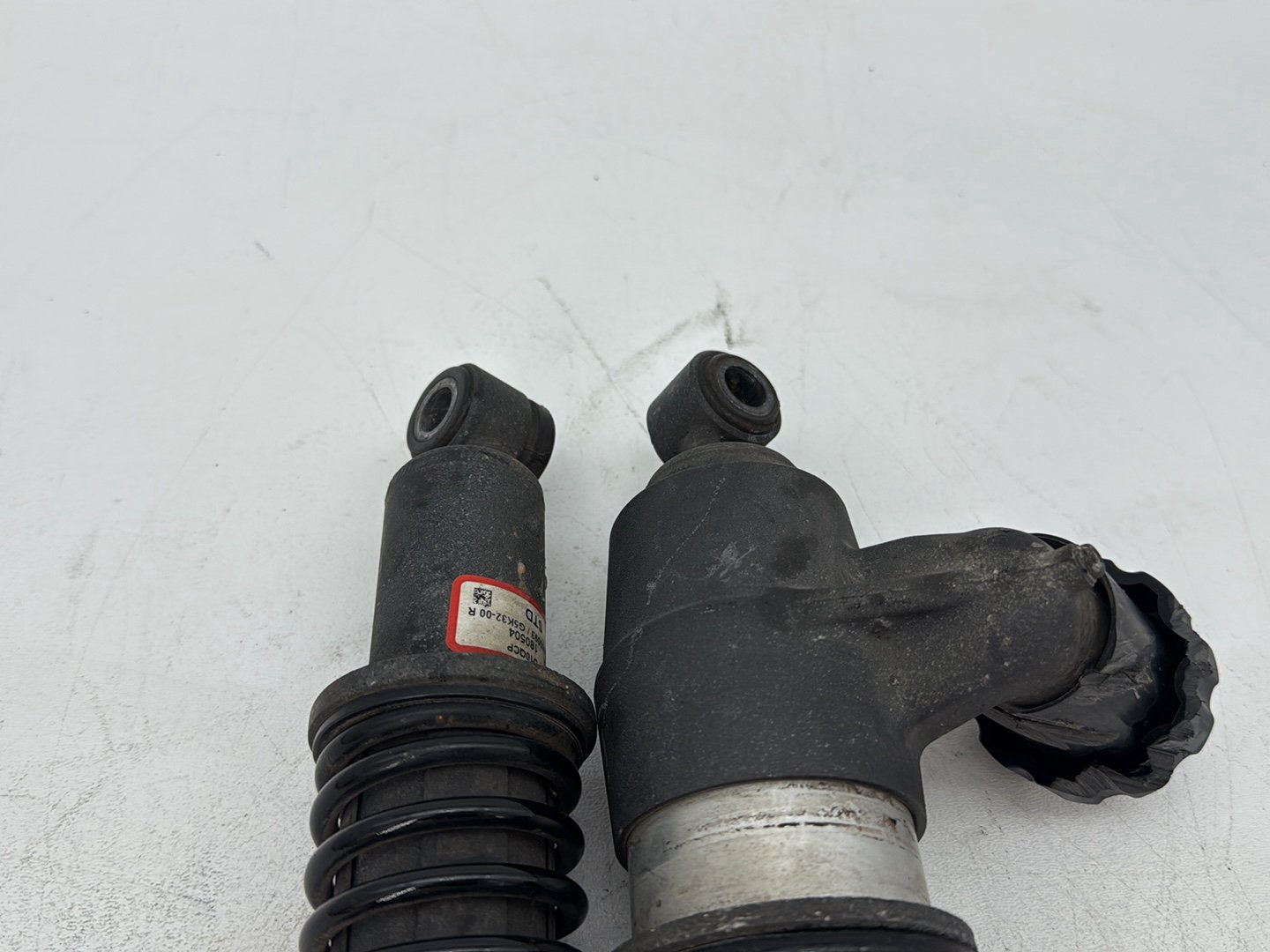 2018 Harley Electra Glide Touring Ultra OEM Rear Left Right Shock Absorbers 14"