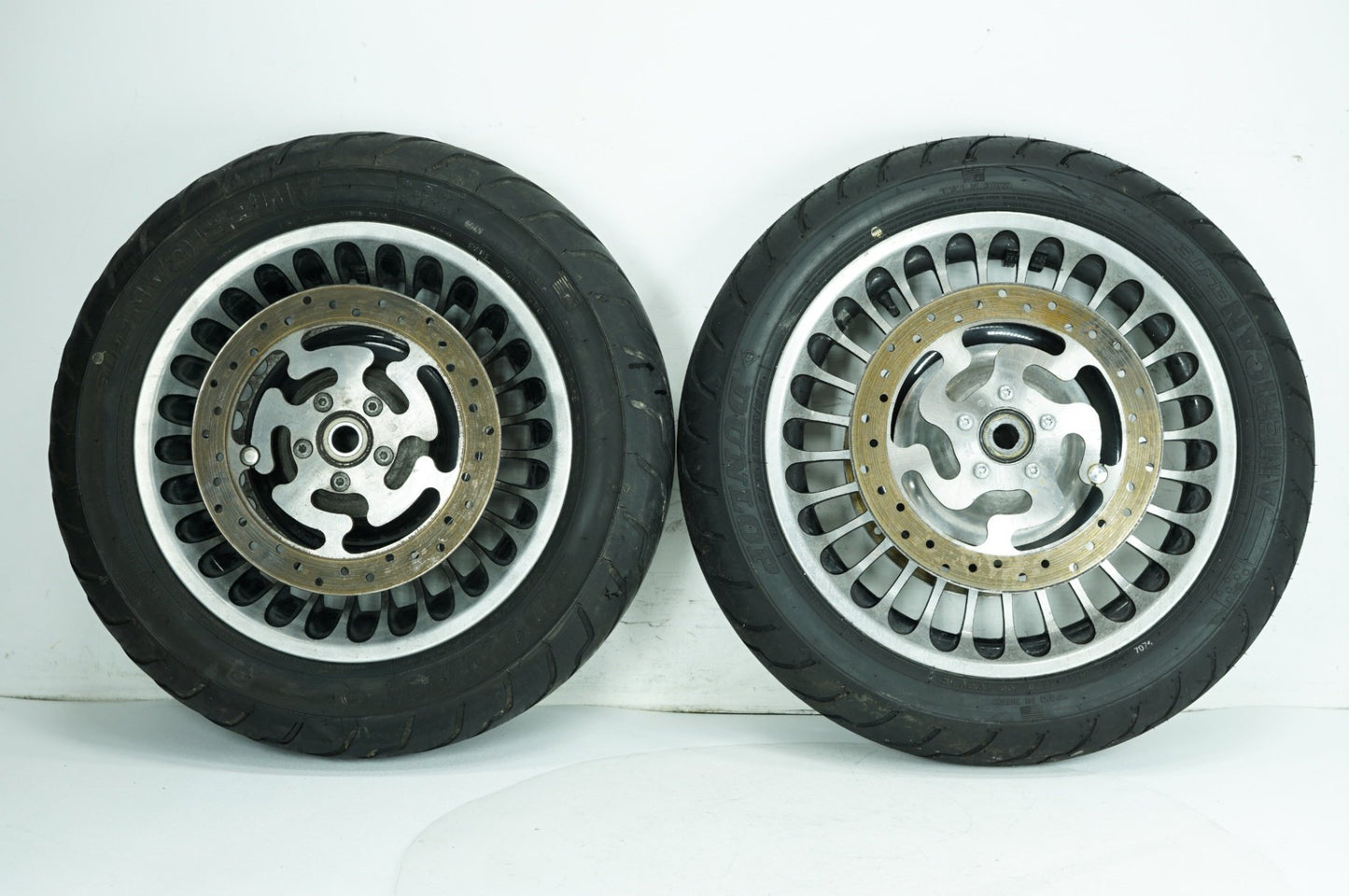 2008 - 2016 Harley-Davidson Touring Road Glide Ultra Front & Rear Wheel Rim Tire 44609-09
