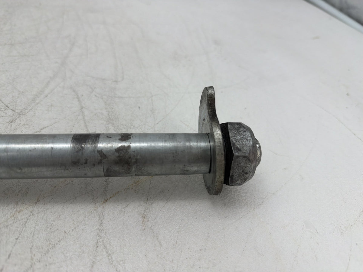 2009 Harley Electra Glide Touring CVO Screamin Eagle Rear Wheel Axle Bolt Shaft