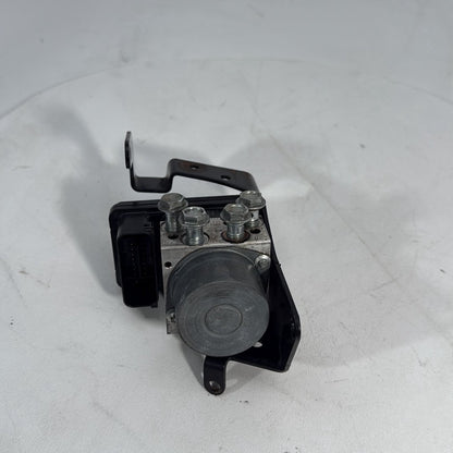 2017 - 2026 Harley-Davidson Softail Heritage Classic 114 ABS Brake Pump & Control Module 41100044C