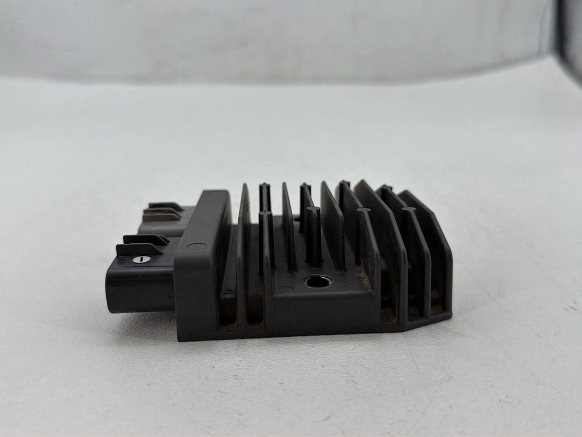 1997 Harley Road King Touring FLHRI OEM Voltage Regulator Rectifier FH020AA