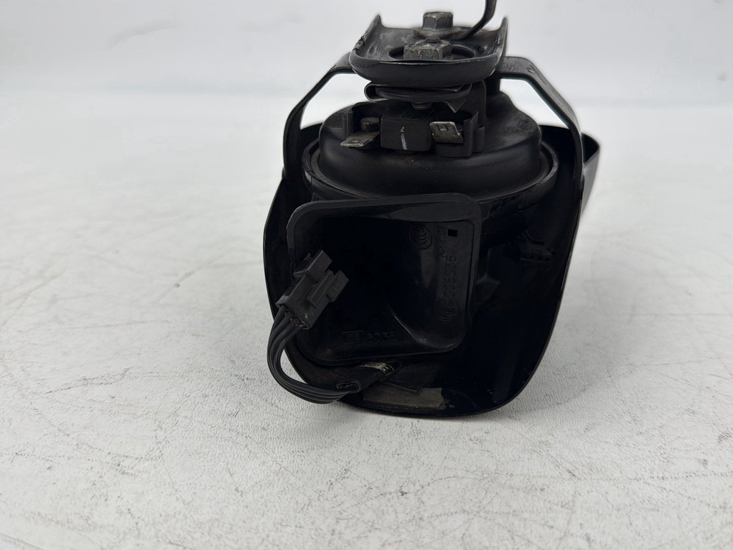2015 Harley Touring FLHXS Street Glide OEM Horn Signal Klaxon Chrome Cover