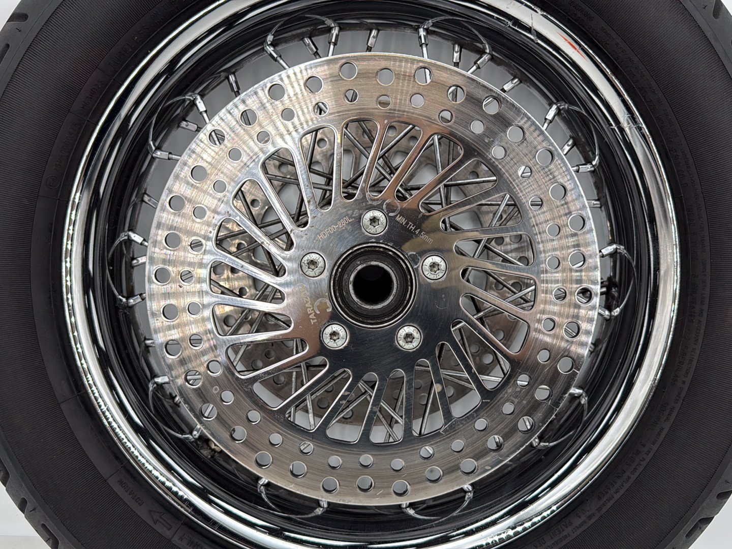 1999 - 2006 Harley-Davidson Touring Electra Glide Ultra Front Wheel Rim Tire Spoked 43440-05A