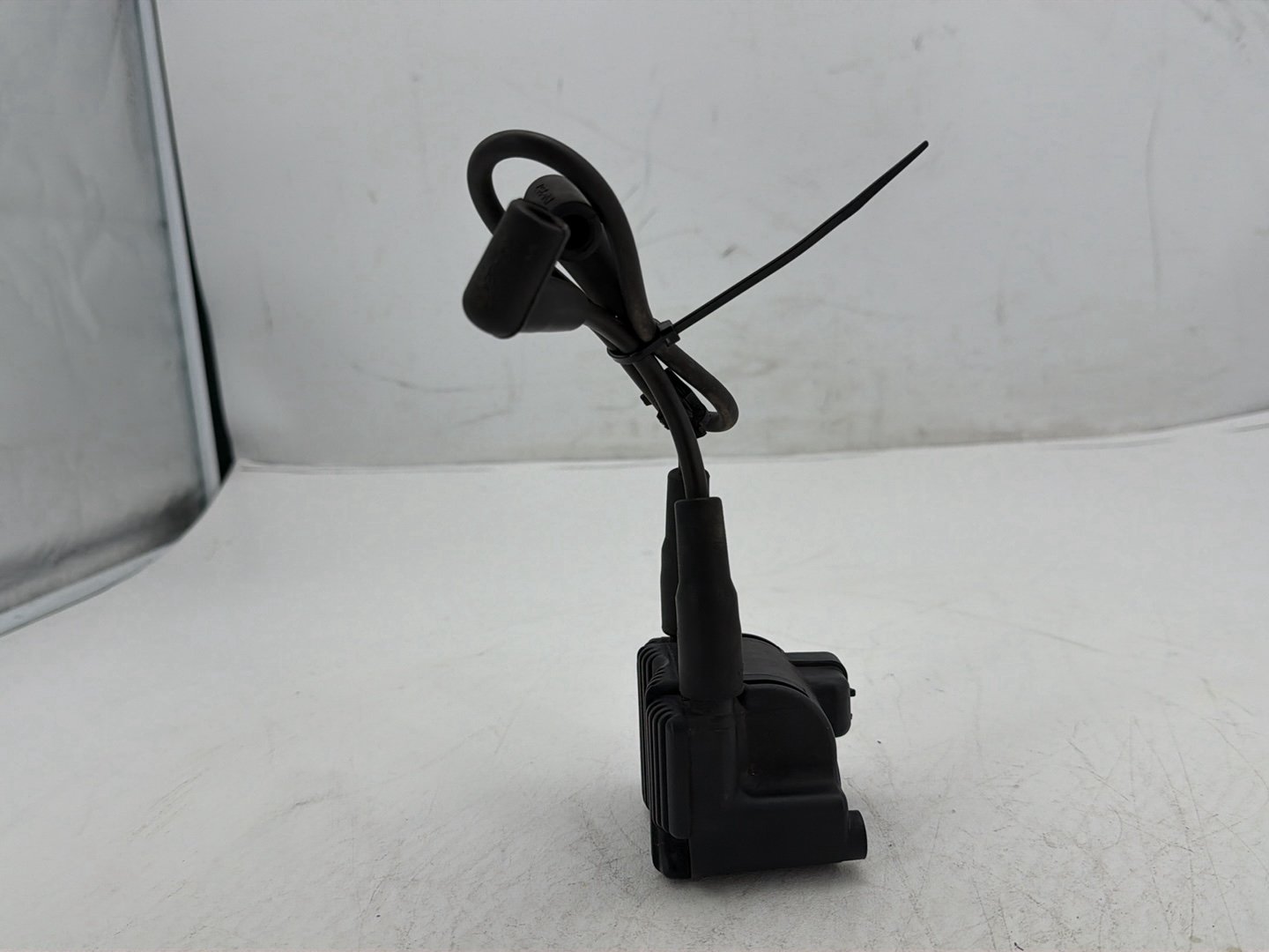 2009 Harley Dyna Street Bob FXDB OEM Ignition Coil Spark Plugs Cable