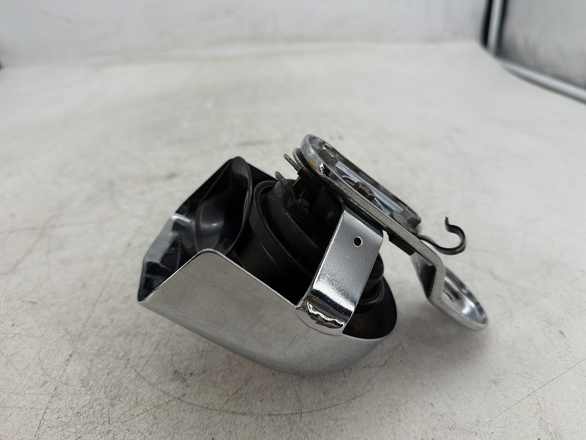 2004 Harley Electra Glide Touring Ultra OEM Horn Signal Klaxon Chrome Cover