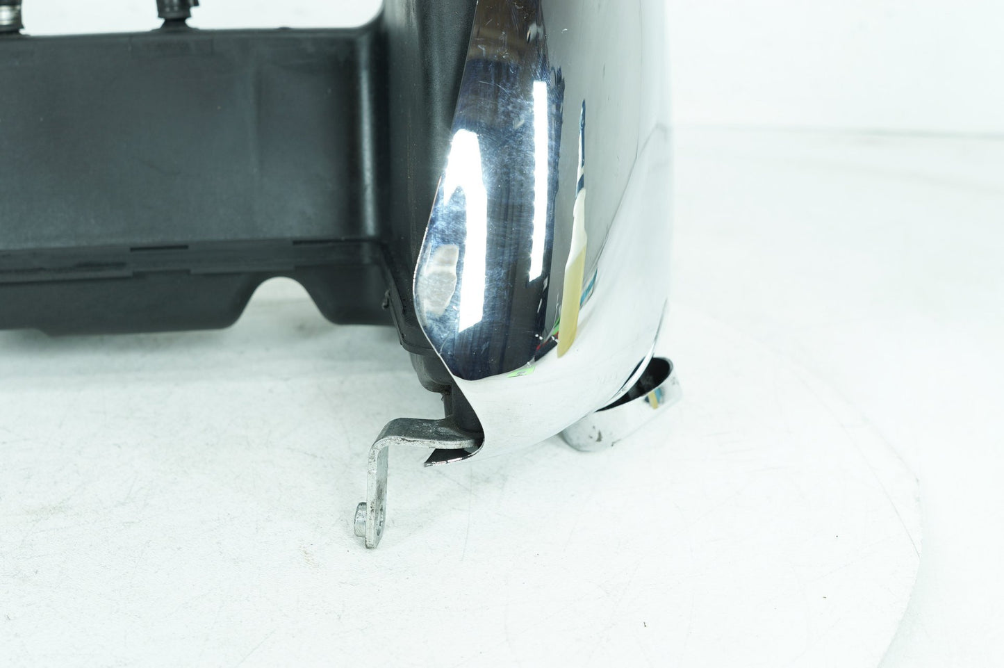 2004 - 2013 Harley-Davidson Sportster Low Oil Tank Reservoir Bottle Canister & Dipstick 62888-04B