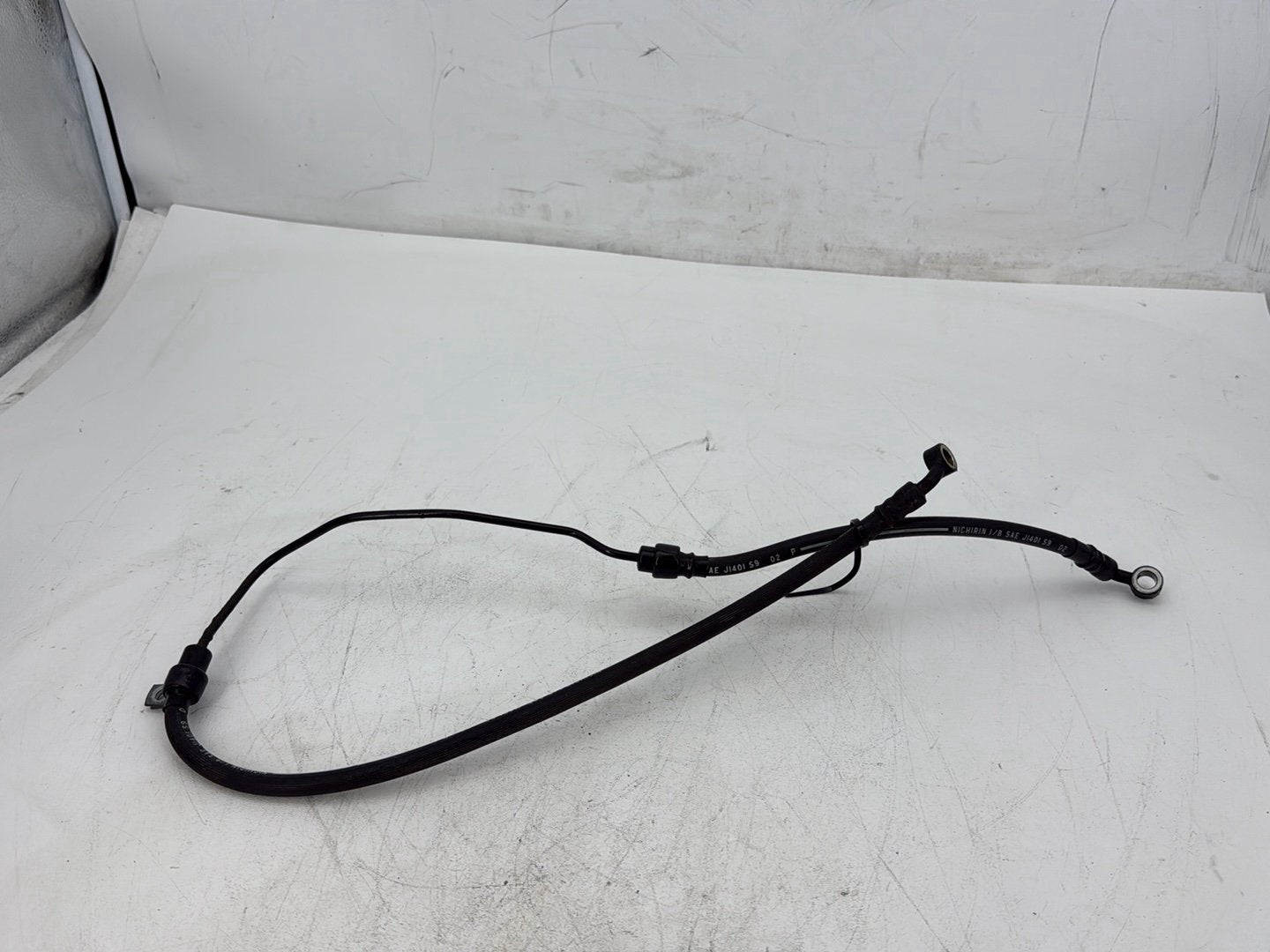 2009 Harley Sportster 883 Low XL883L OEM Front Brake Hose Line Pipe