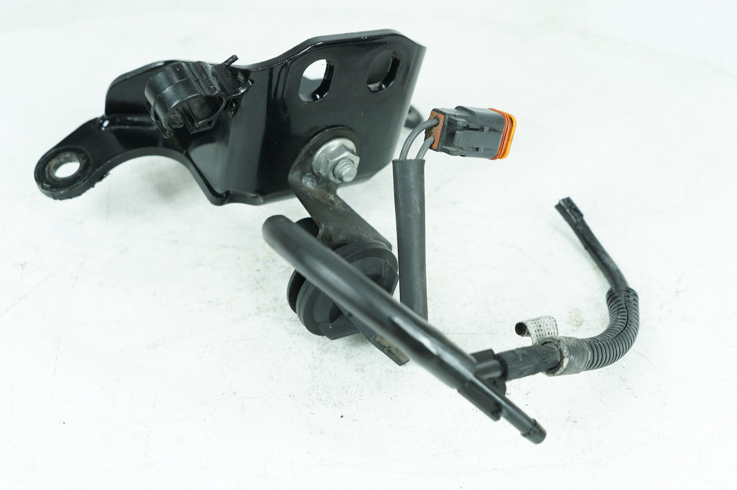 1991 - 2003 Harley-Davidson Sportster Hugger Wire Harness Loom Plug In Connector w/ Bracket Mounting Support Holder