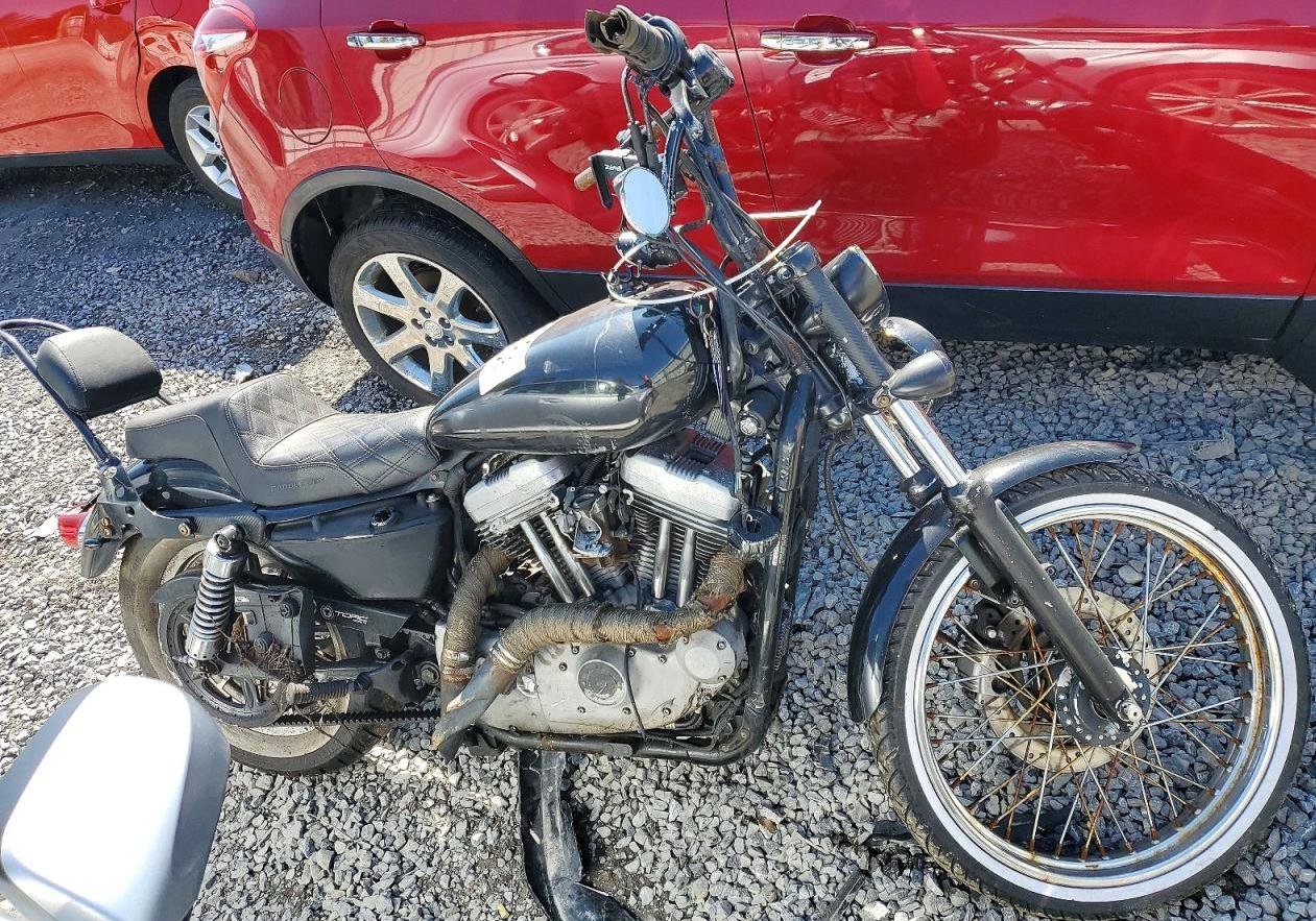 1999-2006 Harley-Davidson Sportster 883 Custom XL883C