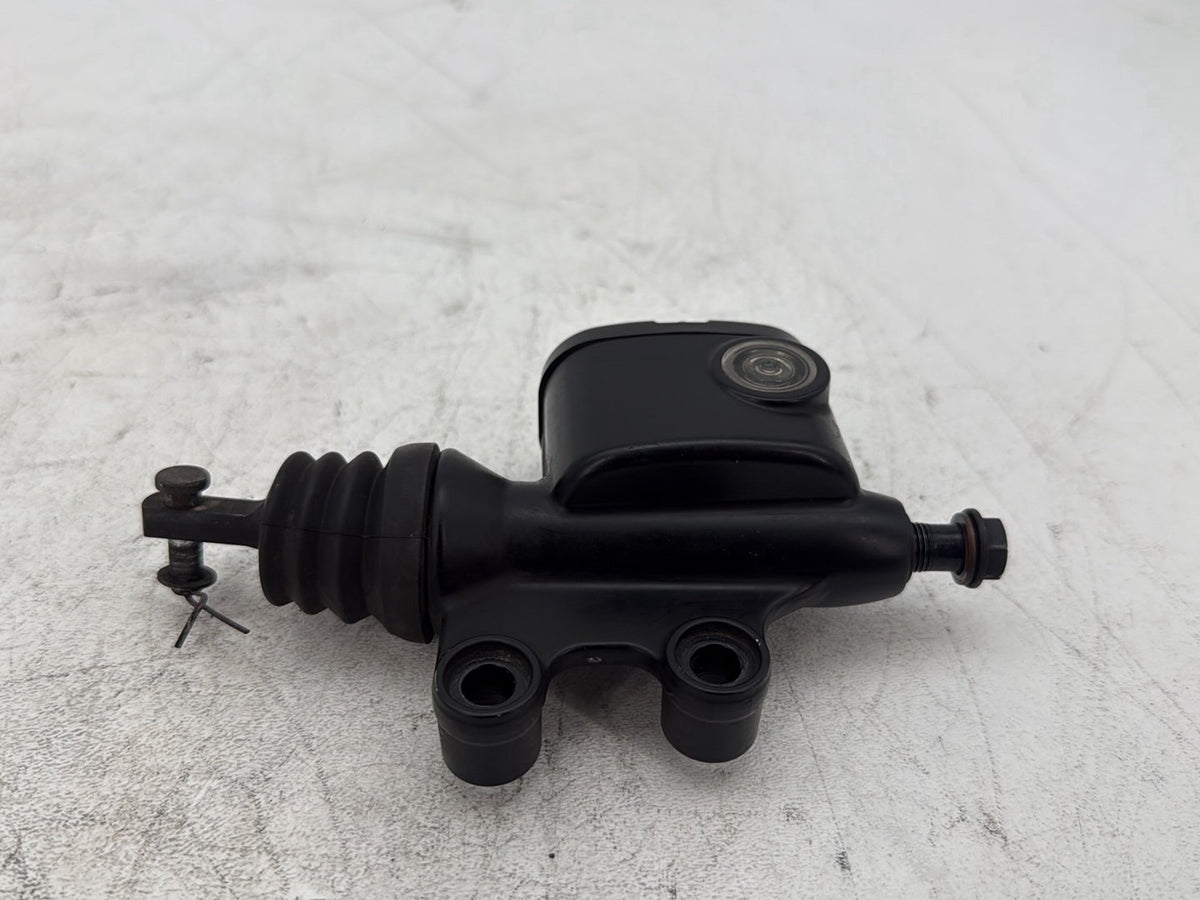 2018 Harley Electra Glide Touring Ultra OEM Rear Brake Master Cylinder Reservoir