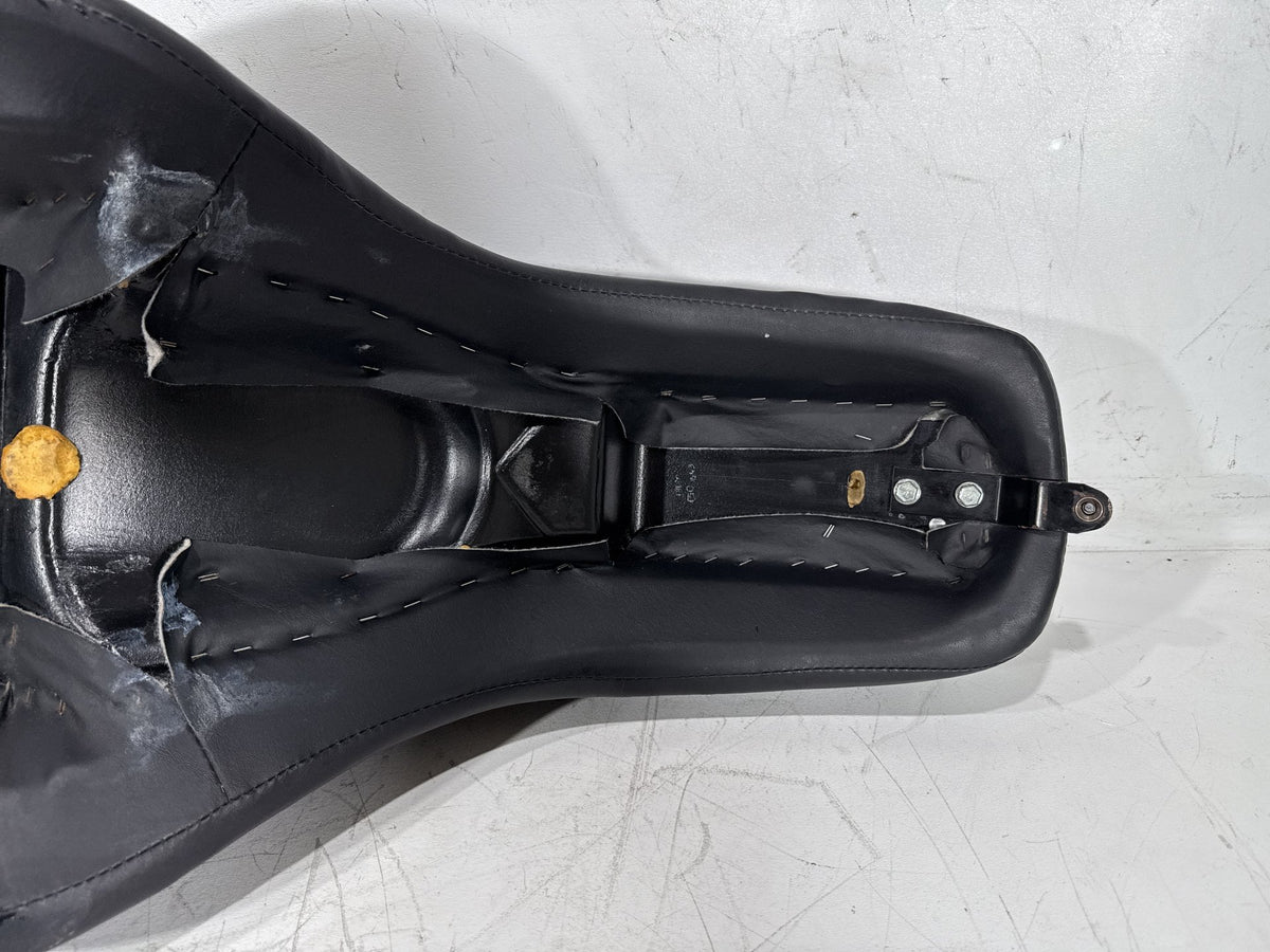2003 Harley Softail Deuce FXSTDI OEM Passenger Rider Driver Seat Saddle