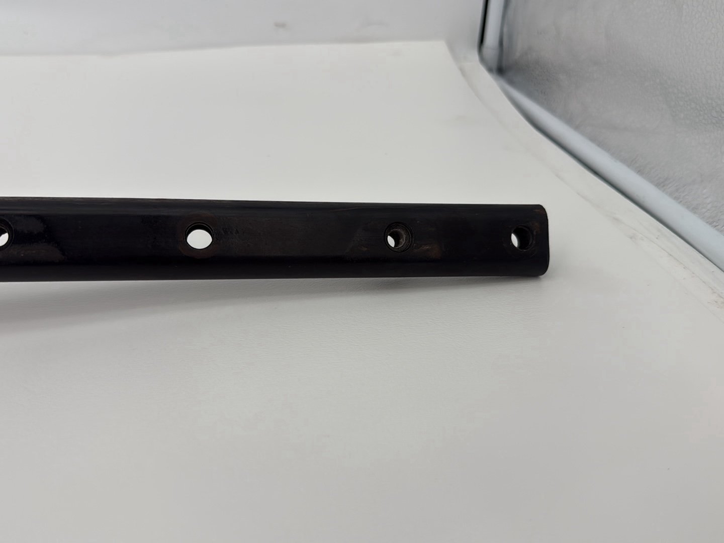 2014 Harley Sportster XL883L 883 SuperLow OEM Exhaust Muffler Interconnect Bracket Support Bar