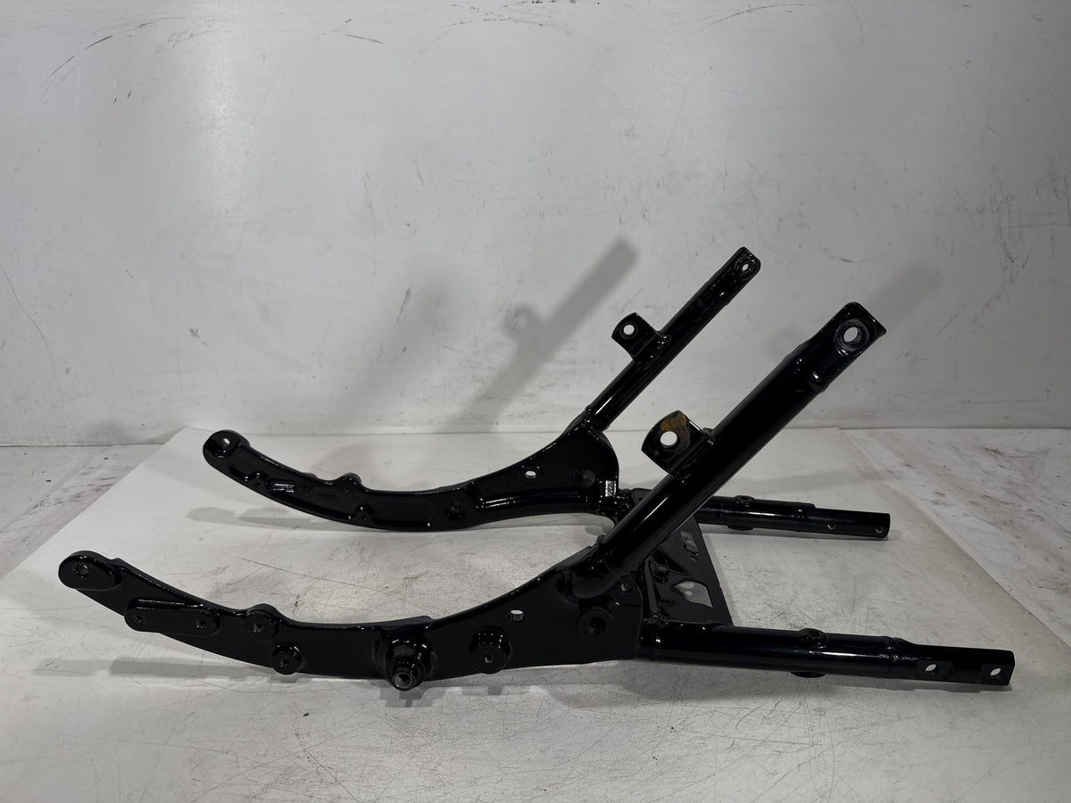 10 Harley Road King Touring Police OEM Rear Back Sub Frame Rail Bar 48079-09BHP