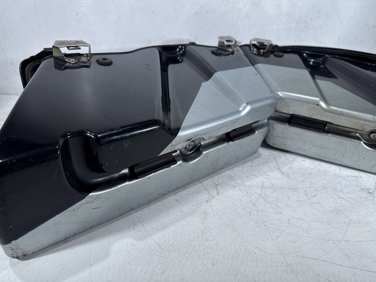 2012 Harley Electra Glide Touring Ultra OEM Left Right Saddlebags Luggage NOKey