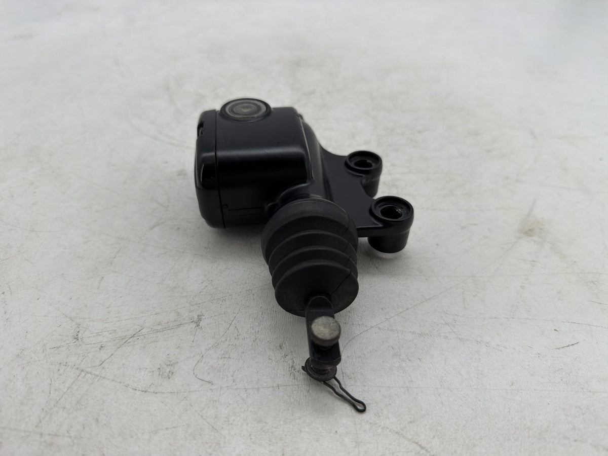 2012 Harley Street Glide Touring FLHX OEM Rear Brake Master Cylinder Reservoir