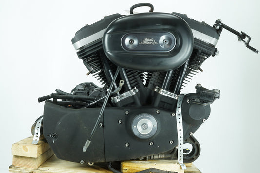 2004 - 2022 Harley-Davidson Sportster Iron 883 EFI 883 Engine Motor Transmission 19519-13B