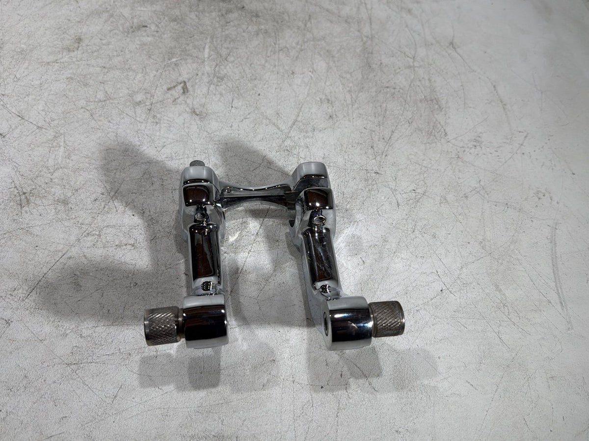 2014 Harley Dyna Low Rider FXDL OEM Front Handlebar Riser Top Clamp