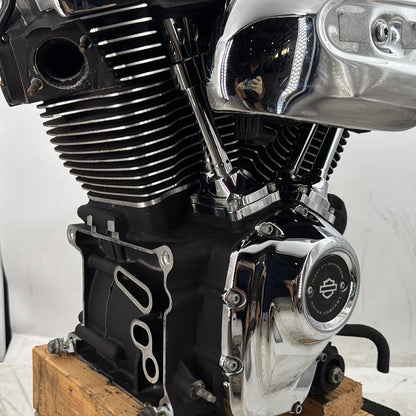 17 Harley Road Glide Touring OEM Milwaukee M8 107 Engine Motor Air Cooled 7 mi.