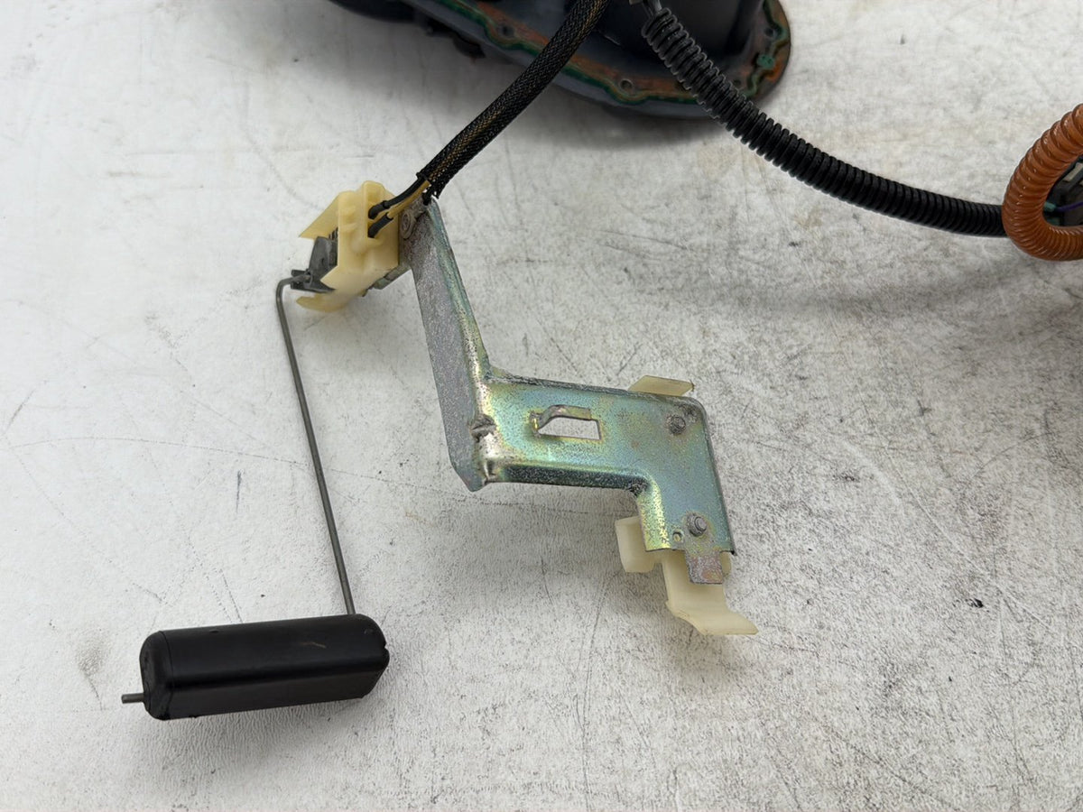 2006 Harley Dyna Super Glide FXDI OEM Fuel Pump Gas Gasoline Petrol Sending