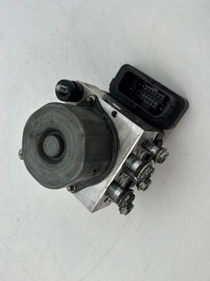 2008 - 2016 Harley-Davidson Touring Electra Glide Ultra ABS Brake Pump & Control Module 41001197