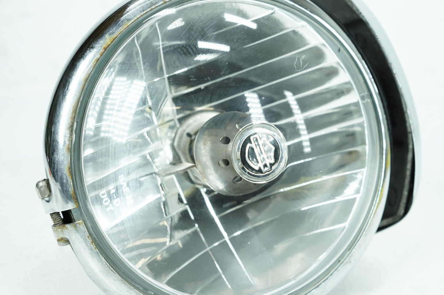 1999 - 2006 Harley-Davidson Dyna Low Rider Headlight Headlamp Head Light Halogen 69743-02