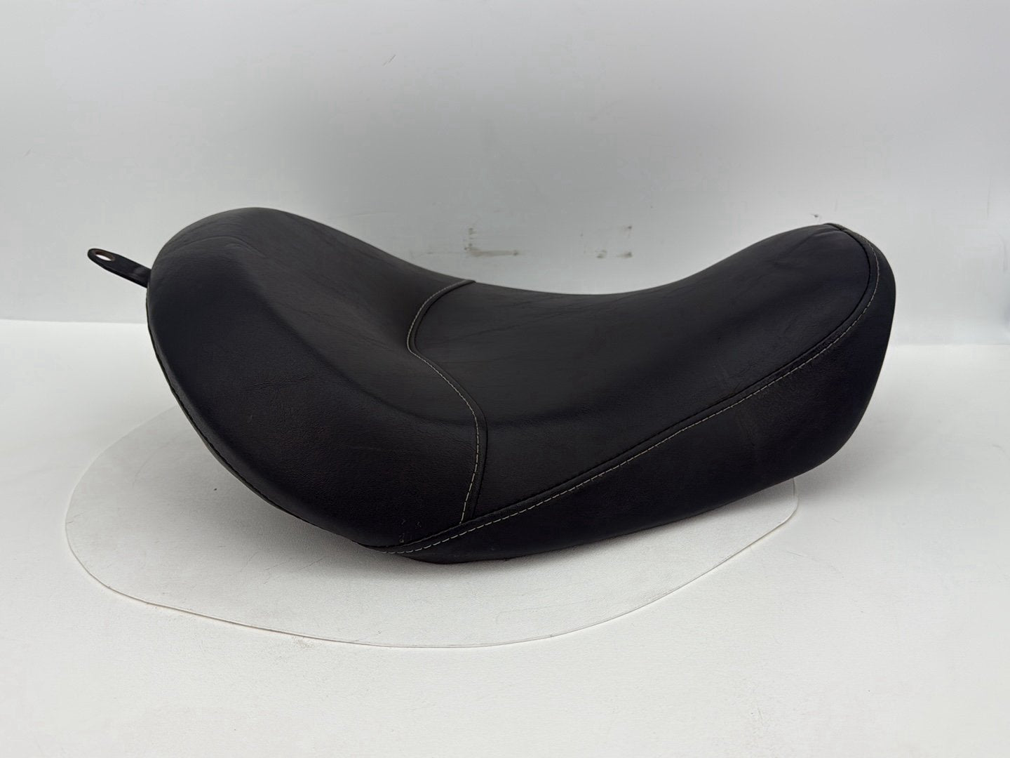 2007 - 2017 Harley-Davidson Dyna Wide Glide Rider Driver Solo Seat Pillion 51503-10