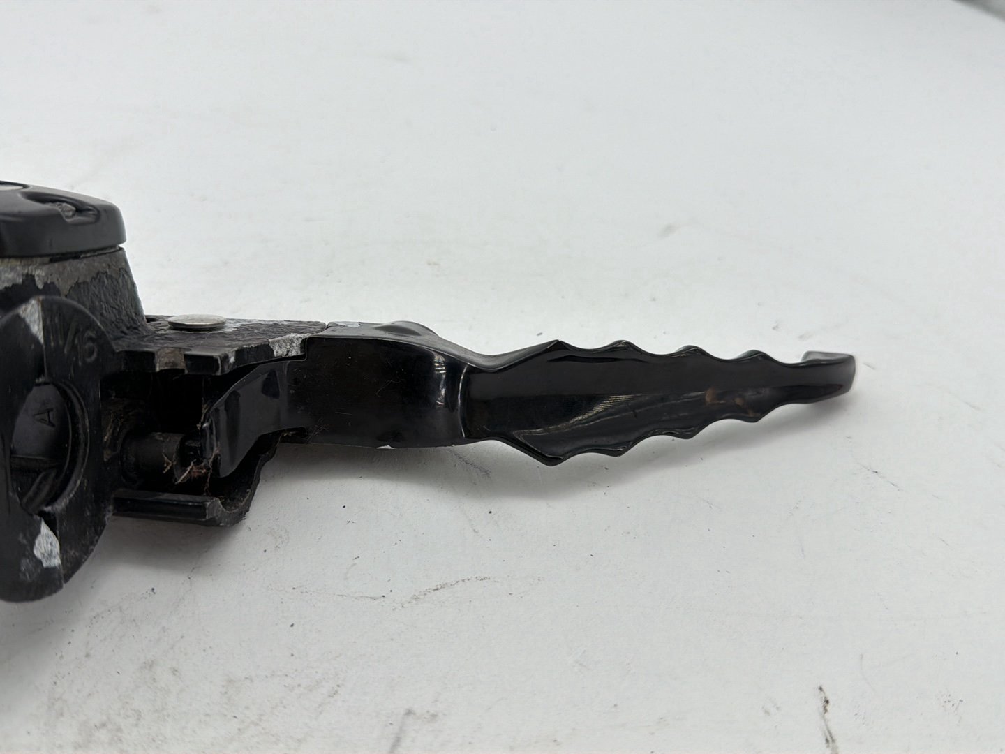 2009 Harley Dyna Street Bob FXDB OEM Front Right Brake Lever Master Cylinder