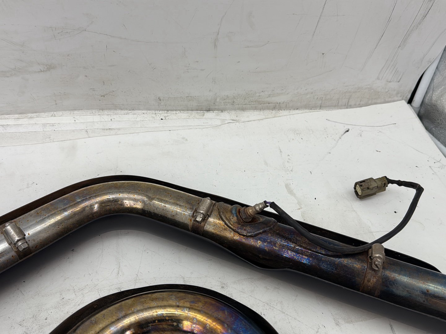 2012 Harley Dyna FXDF Fat Bob OEM Exhaust Header Pipes Vance & Hines