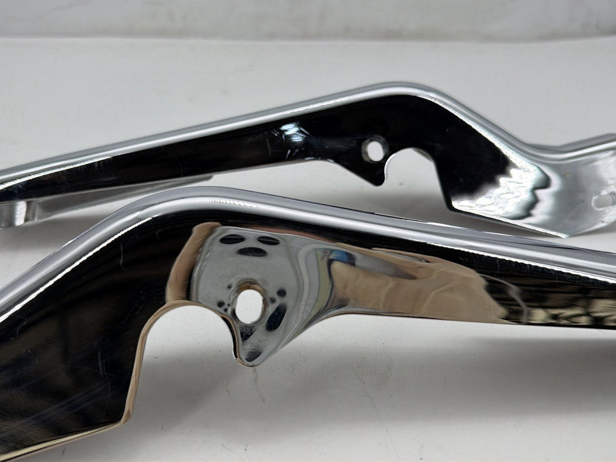 2008 Harley Electra Glide Ultra FLHTCU Rear Fender Struts Bracket OEM