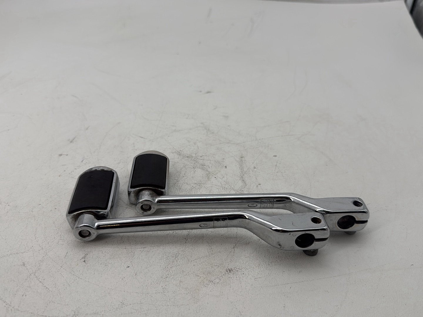 2007 Harley Touring FLHTP Electra Glide Police OEM Gear Shifter Lever Pedal Pedals