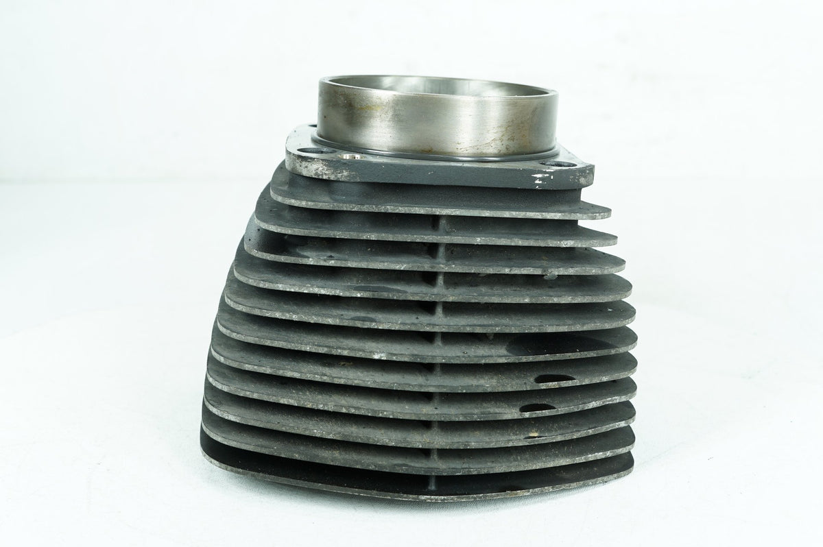2000 - 2006 Harley-Davidson Softail Deuce Twin Cam Engine Jug 1 Cylinder Barrel   16526-99