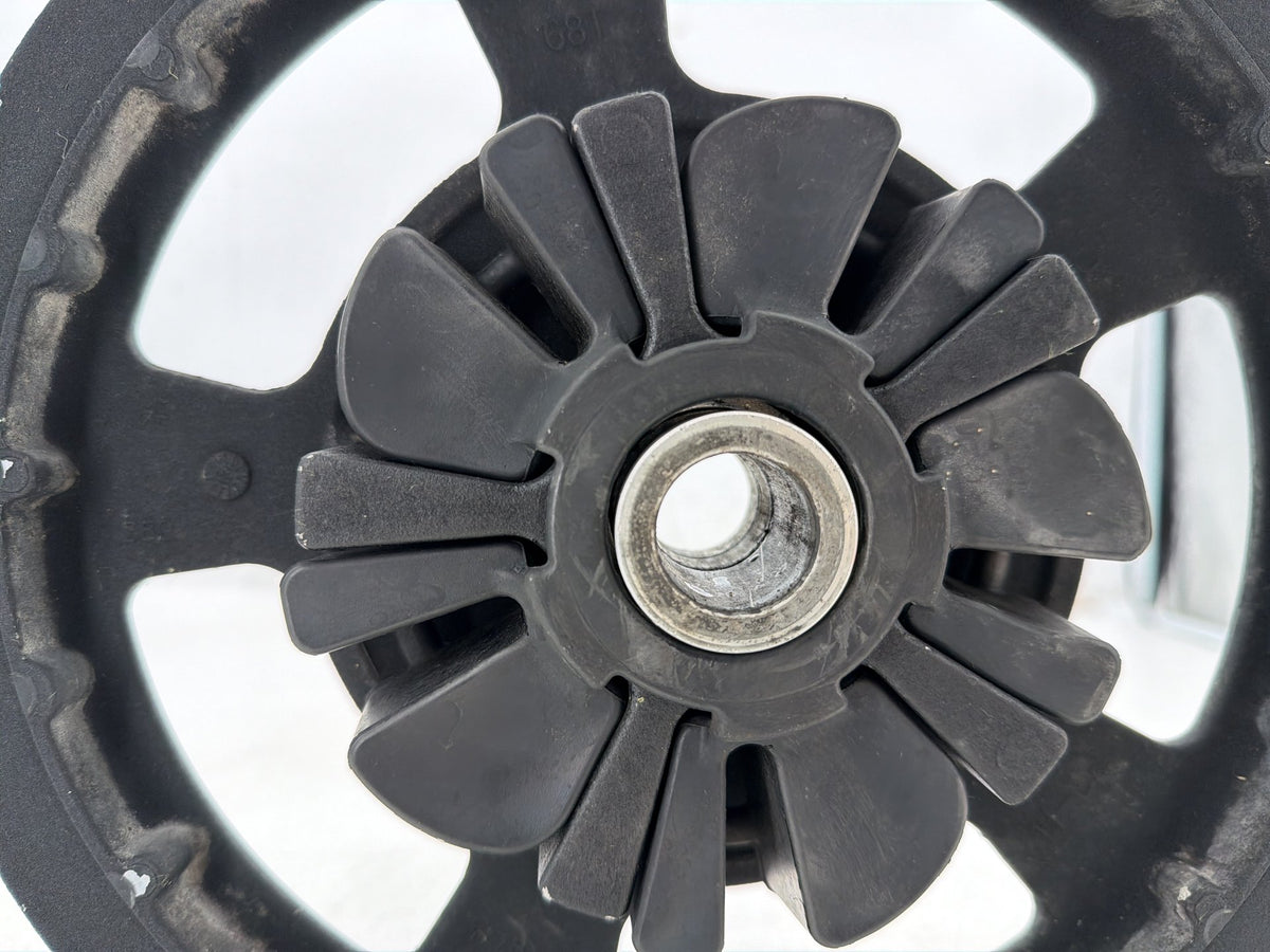 2011 Harley Street Glide Touring FLHX-103 OEM Rear Driver Pulley Sprocket 68T 1"