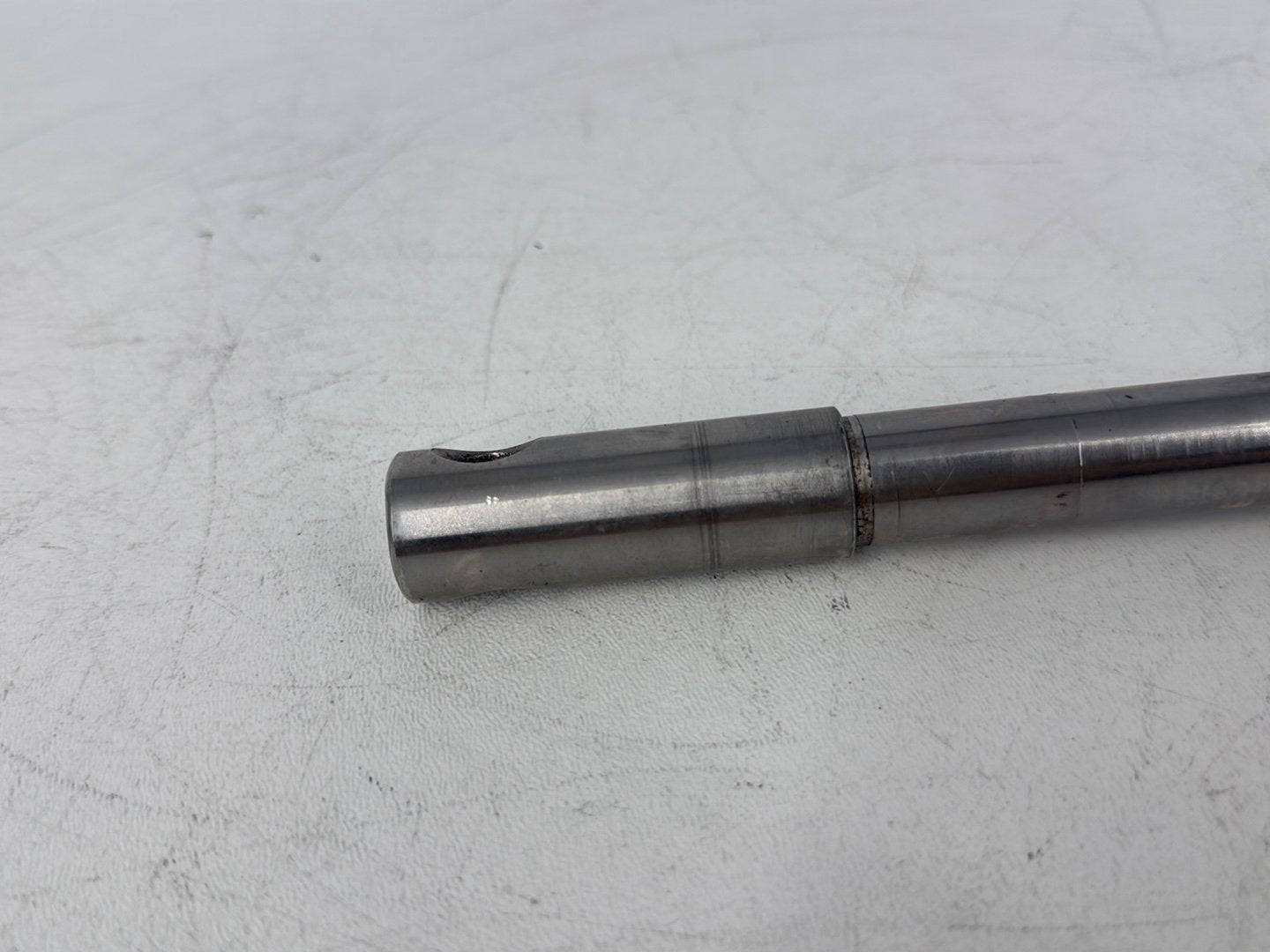 2005 Harley Sportster XL883C 883 Custom OEM Front Wheel Axle Bolt Shaft