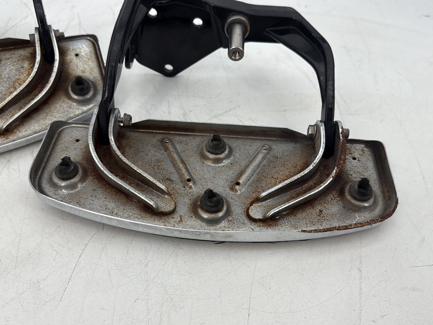 2005 Harley Heritage Softail Classic OEM Left Right Driver Floorboard Foot Rest