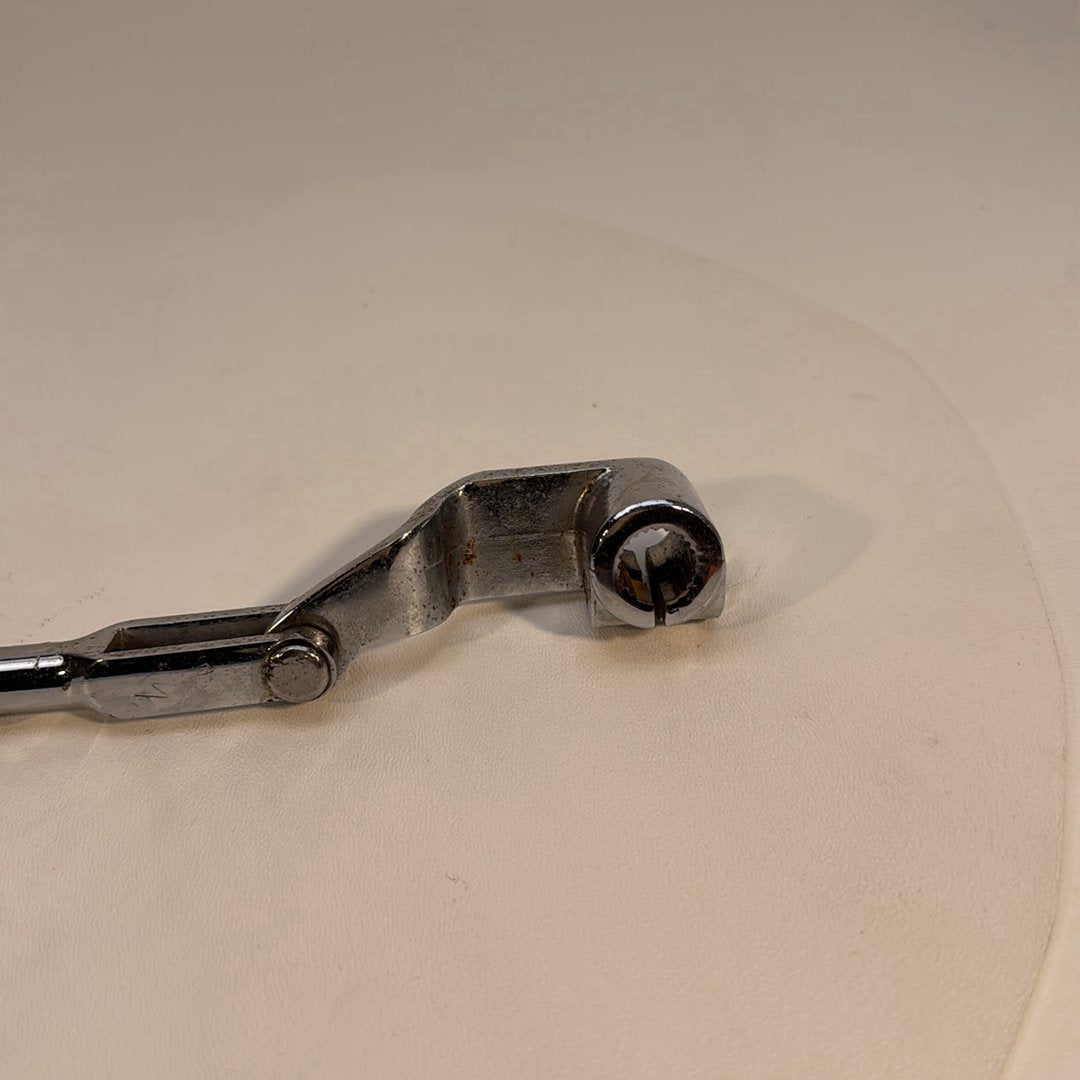 1986 - 2003 Harley-Davidson Sportster Hugger 883 Gear Shifter Lever Arm w/ Rod linkage 34663-10
