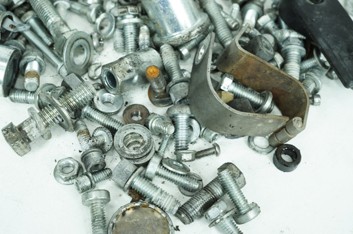 2009 Harley-Davidson Touring FLHTC - Hardware Bolts Nuts & Brackets