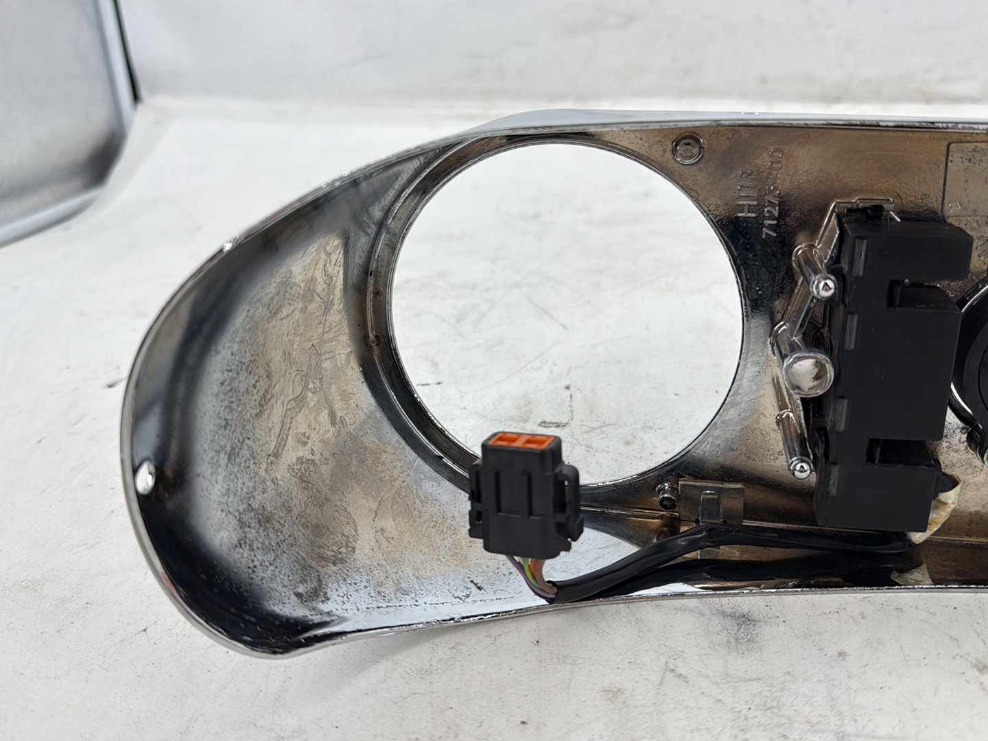 2002 Harley Heritage Softail Classic FLSTC OEM Fuel Gas Tank Dash Console NOKey