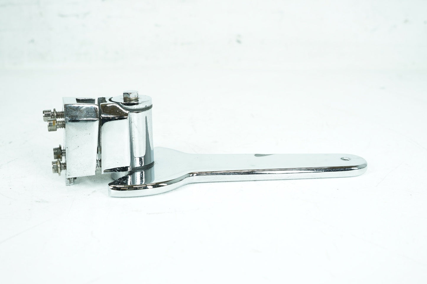 1999 - 2006 Harley-Davidson Touring Road King Police Mounting Bracket Holder Support Base