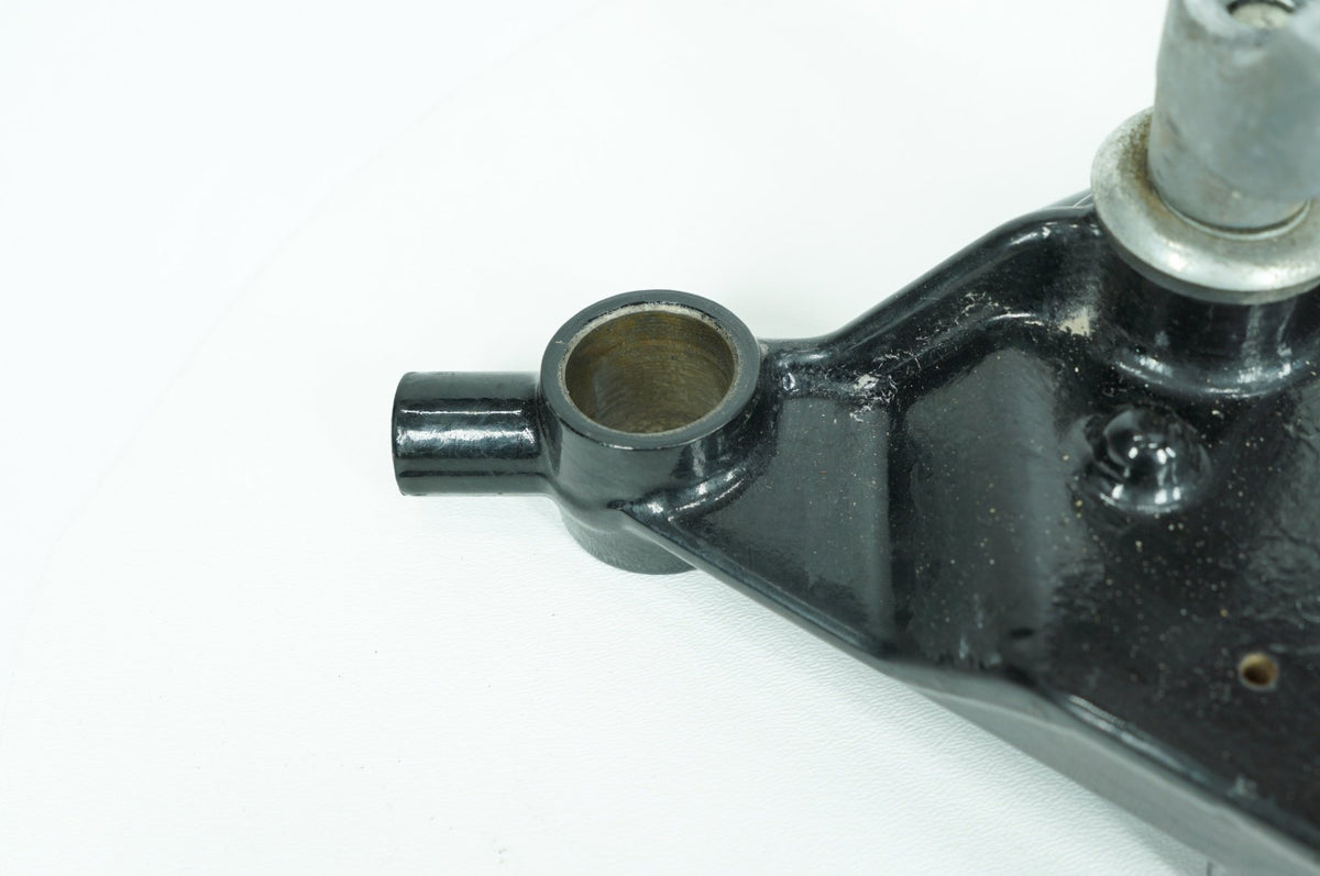 2009 Harley Touring FLHX Street Glide OEM Front Fork Upper Triple Tree Clamps