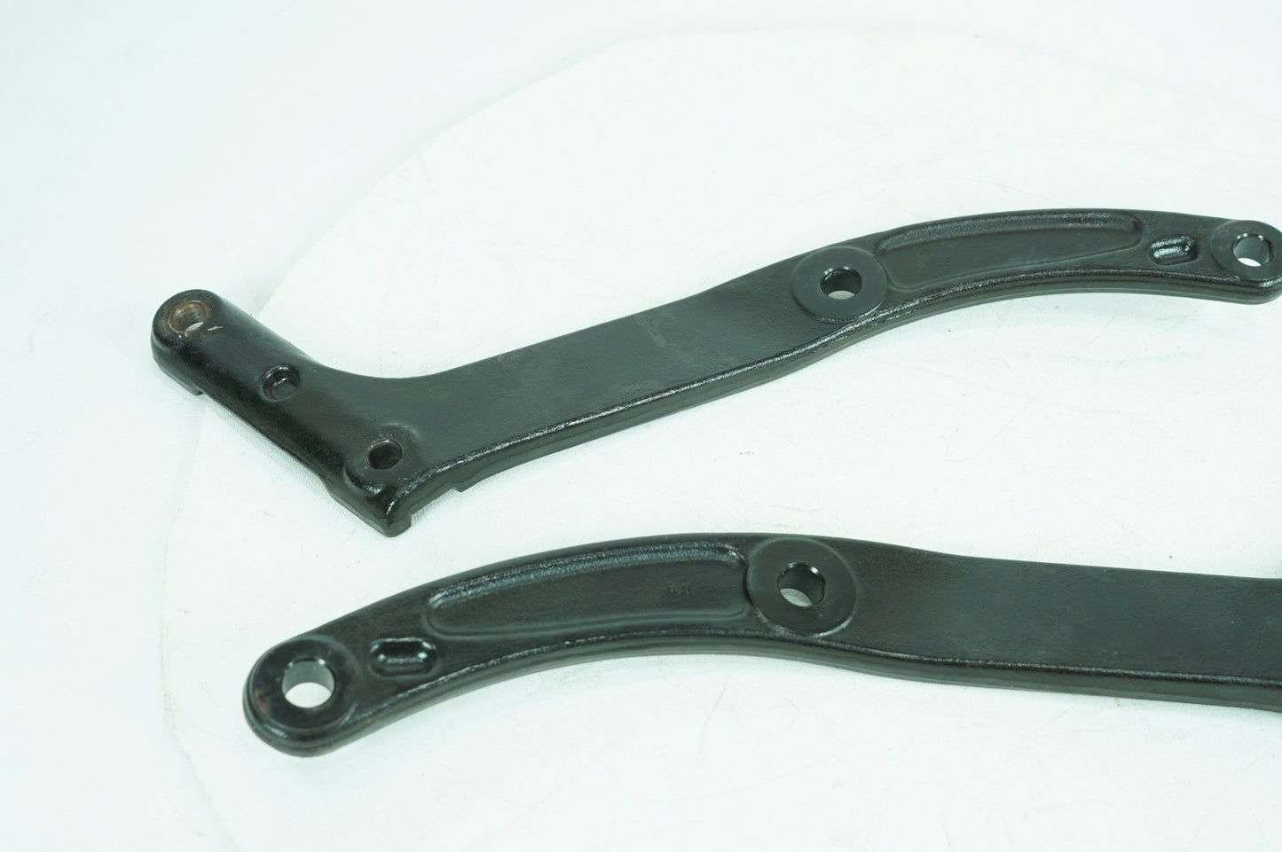 2000 - 2006 Harley-Davidson Softail Fat Boy Rear Left & Right Fender Support Bracket 47812-08