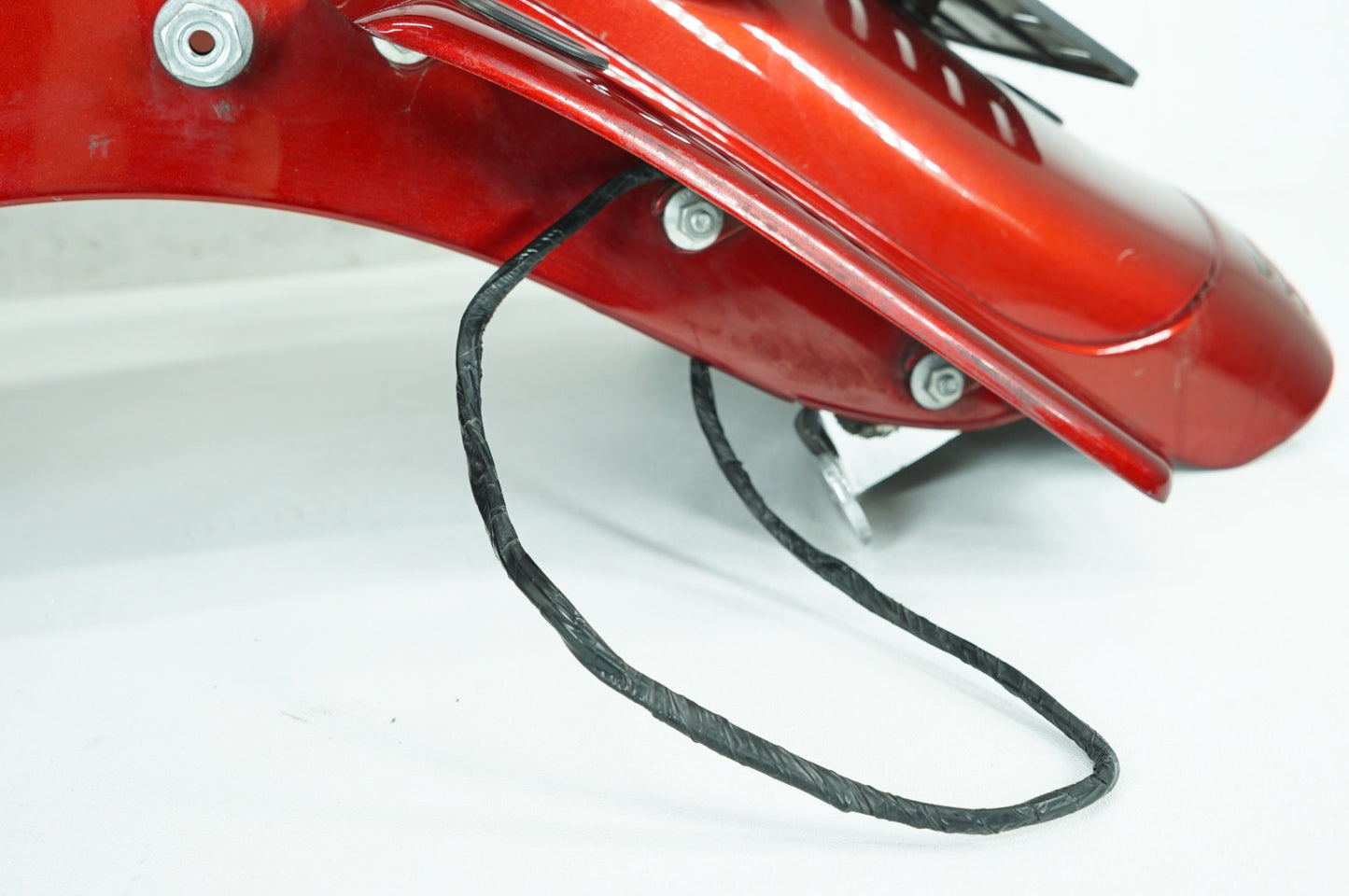 2008 - 2016 Harley-Davidson Touring Street Glide Rear Wheel Fender & Turn Signals Bar 60575-10