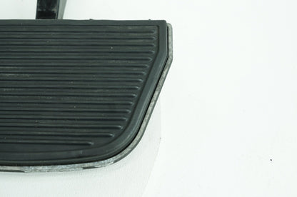 2007 - 2013 Harley-Davidson Touring Electra Glide Classic Left & Right Passenger Floorboard Foot Rest 50613-91A