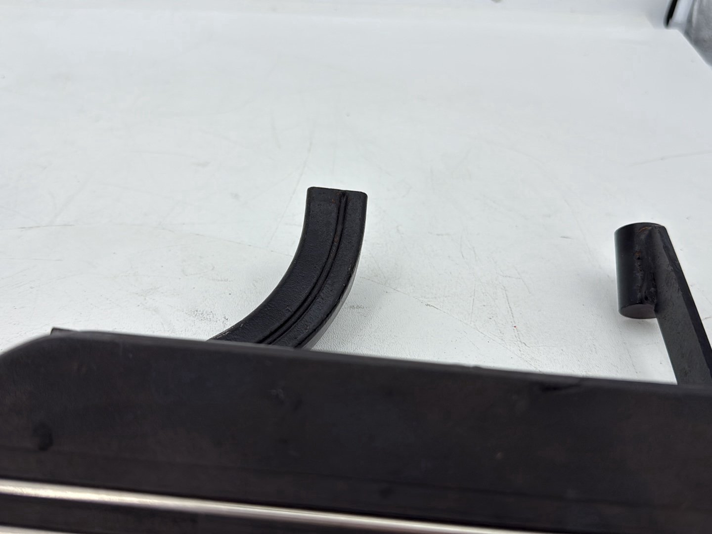 1999 - 2006 Harley-Davidson Touring Road King Police Left Right Driver Floorboard Foot Rest 47365-83C
