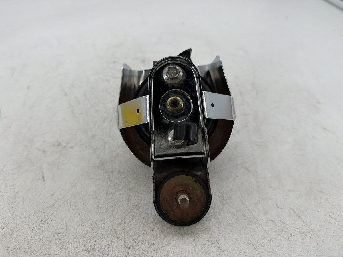 2007 Harley Electra Glide Touring CVO Eagle OEM Horn Signal Klaxon Chrome Cover
