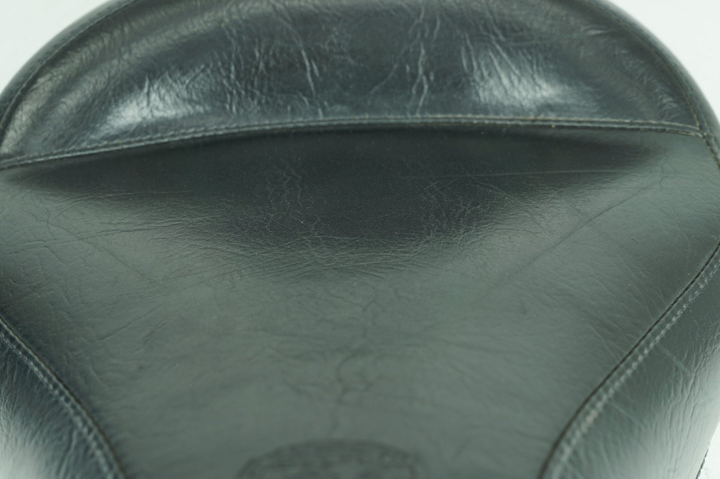 2004 - 2013 Harley-Davidson Sportster Custom Passenger Rider Driver Seat Saddle MUSTANG