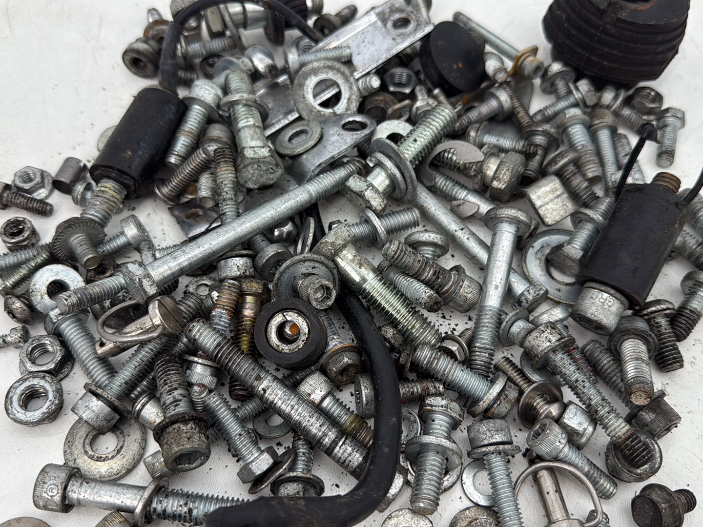 2015 Harley Road Glide Touring FLTRXS OEM Hardware Bolts Nuts & Brackets